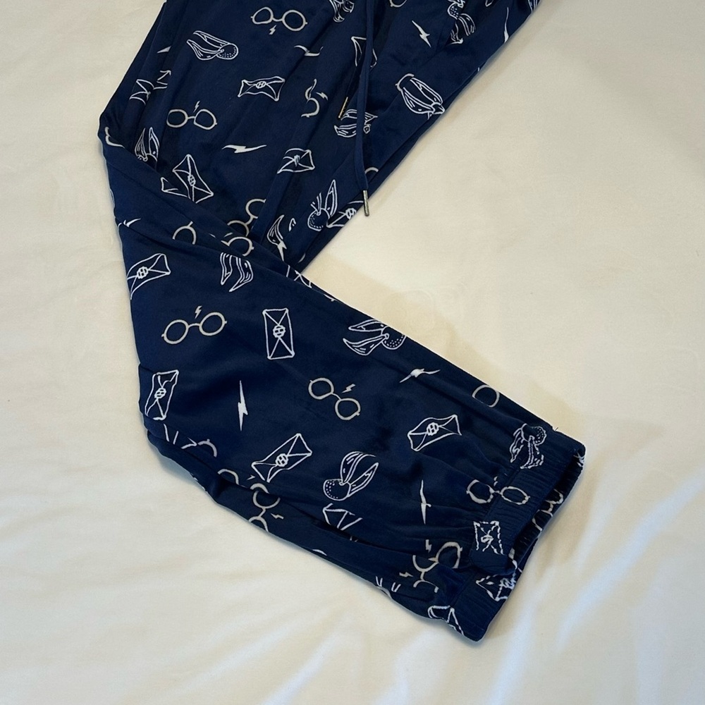 Warner Bros Blue Sweatpants with Whimsical Print